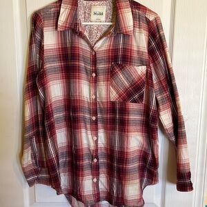 Mudd pink /burgandy/cream flannel shirt w front pockets. Long sleeve szL